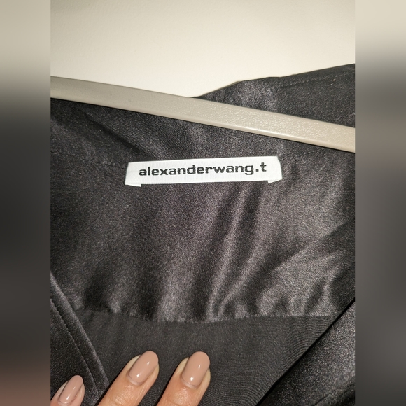 15. NWT ALEXANDER WANG OFF THE SHOULDER TOP WITH SCRUNCHIE STRAP SIZE XS - Picture 6 of 8